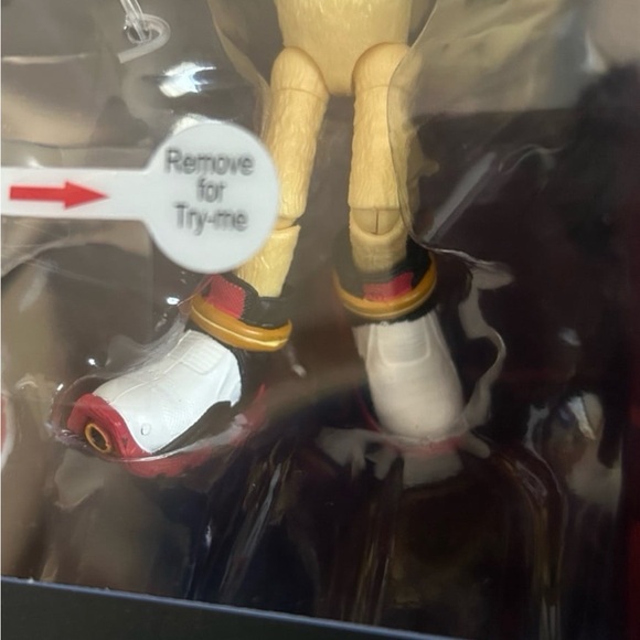 Sonic the Hedgehog 3: Super Shadow / Super Sonic Light-Up 2-Pack - Picture 5 of 12